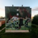 Sam Worthington paints mural inspired by the Velvet Revolution